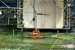 The 1:37 scale model of the GICON®-SOF including offshore wind turbine
